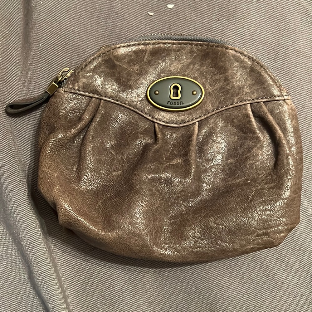 Fossil clutch